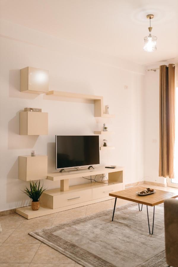 Rs Place 1-Bedroom Apartment Тирана Екстериор снимка