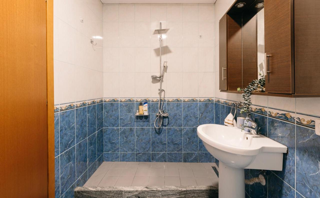 Rs Place 1-Bedroom Apartment Тирана Екстериор снимка