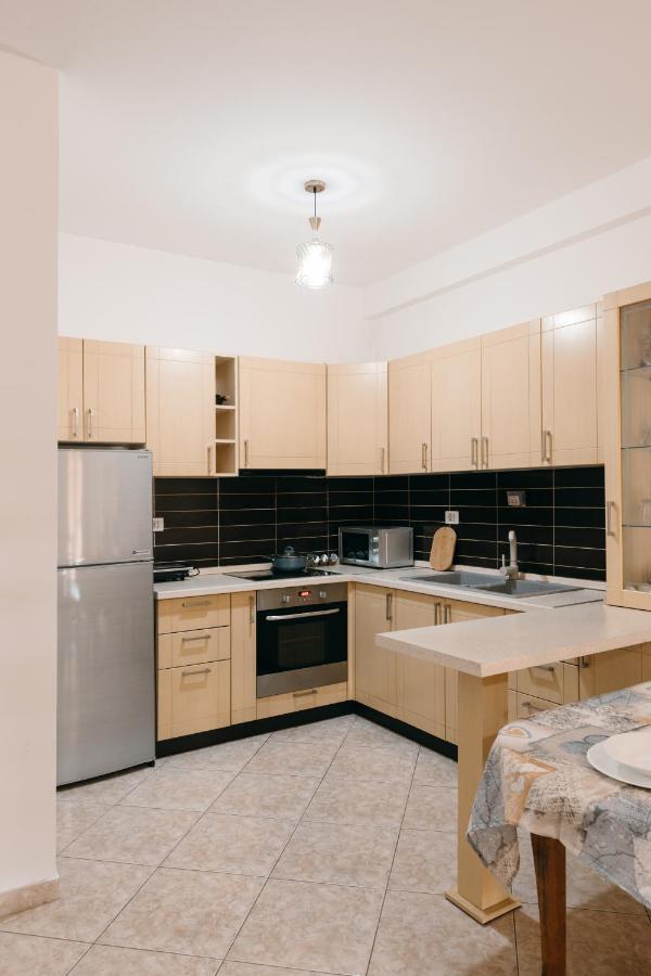 Rs Place 1-Bedroom Apartment Тирана Екстериор снимка